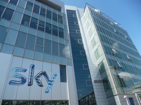 Calo di 25mila abbonati Sky Italia (21st Century Fox | 4th Quarter Fiscal 2014)