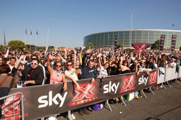 X Factor 2014: oltre 11 mila a Roma per la prima tappa dei casting