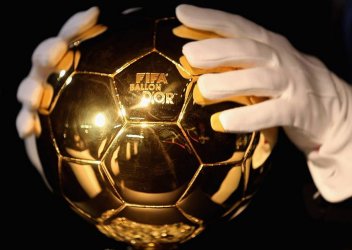 Pallone d'Oro a Neuer, Ronaldo o Messi? (diretta Sky Sport e Premium Calcio)